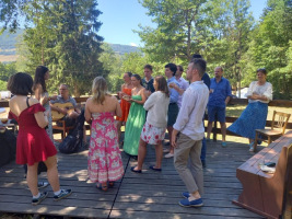 f551e041-9425-4400-b23b-eb63190fcf1d