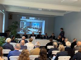 b16fe758-fa69-46ad-ab41-1e9b82276d98-1